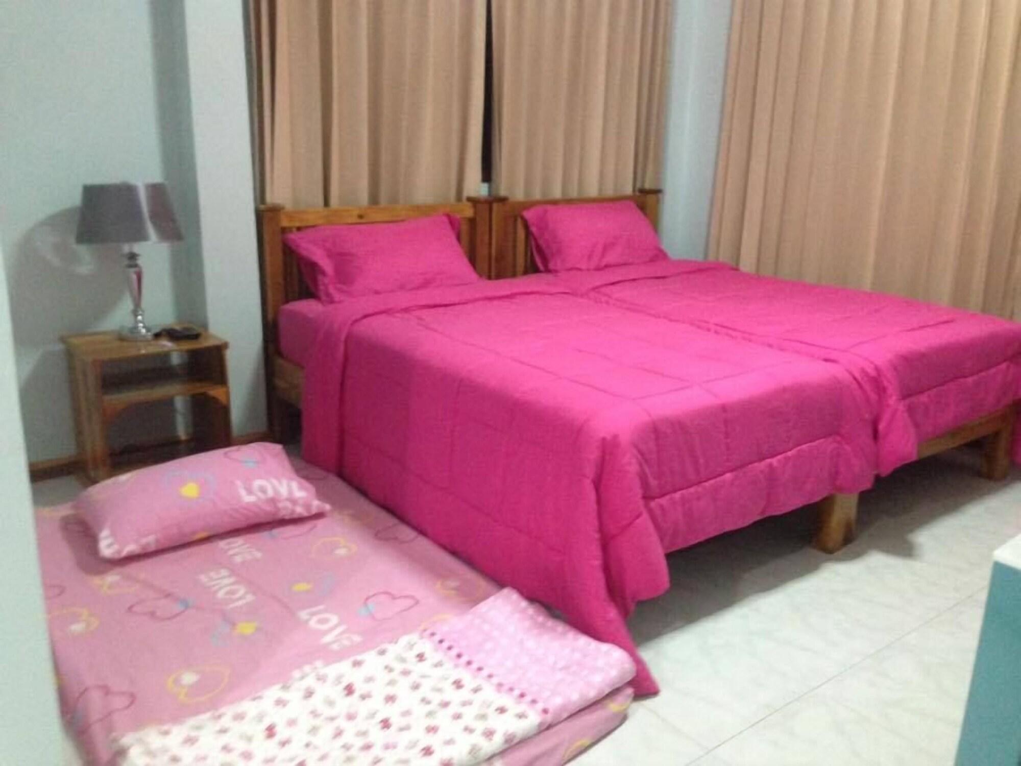 Yayee Homestay Ban Huai Maenam Noi Eksteriør bilde