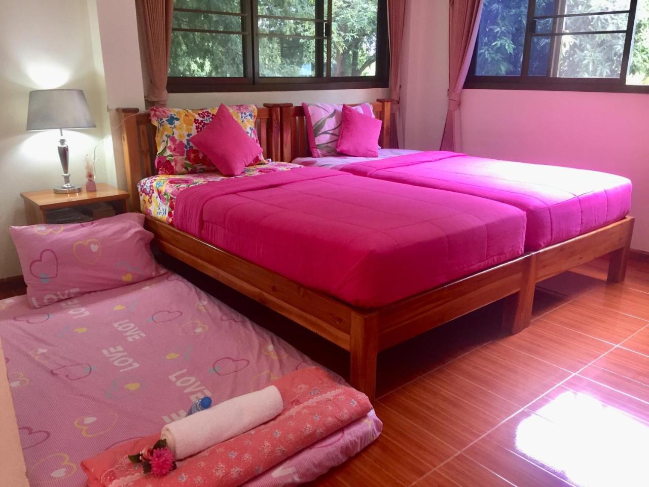 Yayee Homestay Ban Huai Maenam Noi Eksteriør bilde