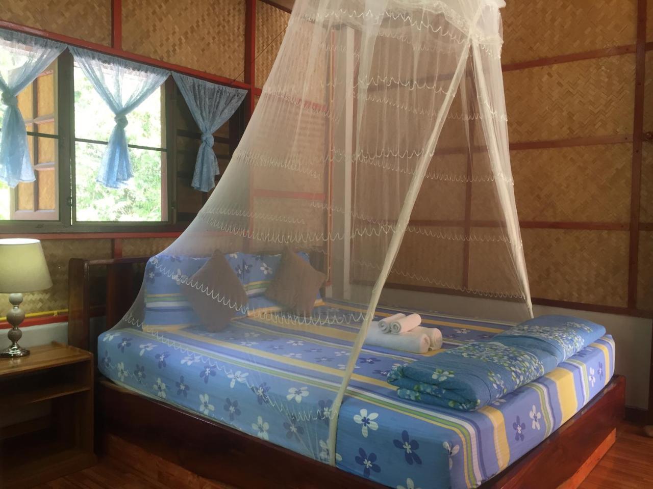 Yayee Homestay Ban Huai Maenam Noi Eksteriør bilde