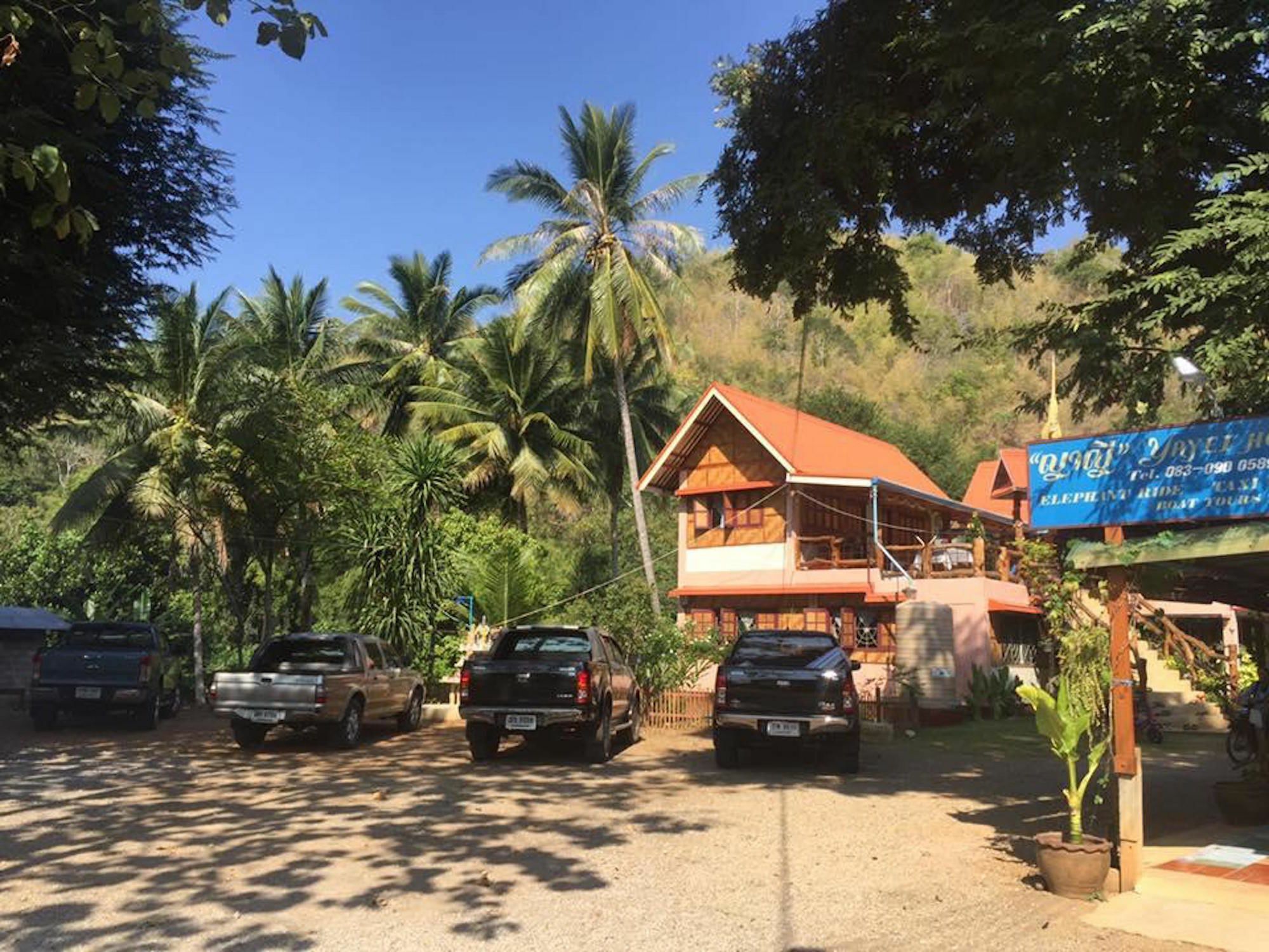 Yayee Homestay Ban Huai Maenam Noi Eksteriør bilde