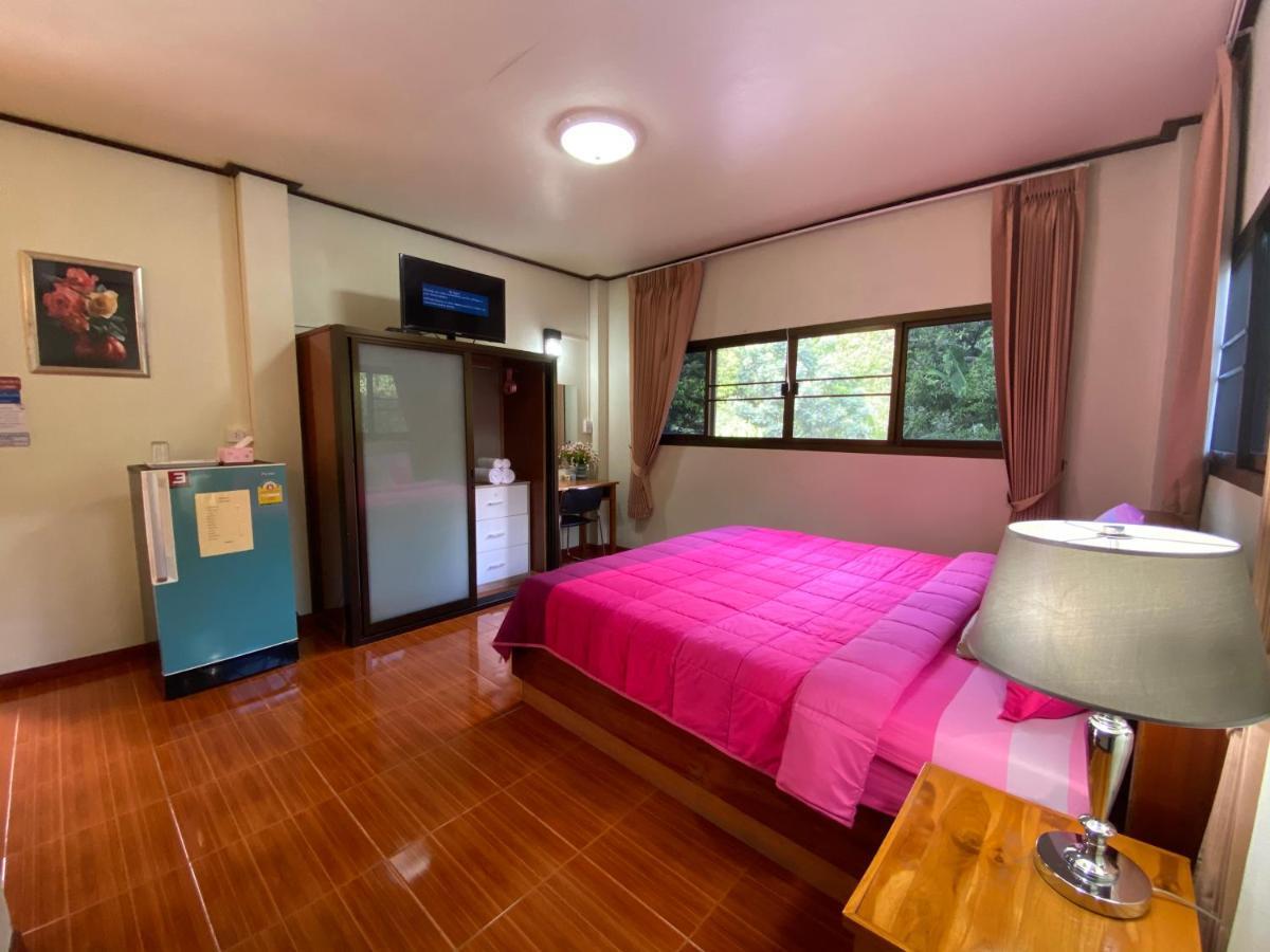 Yayee Homestay Ban Huai Maenam Noi Eksteriør bilde