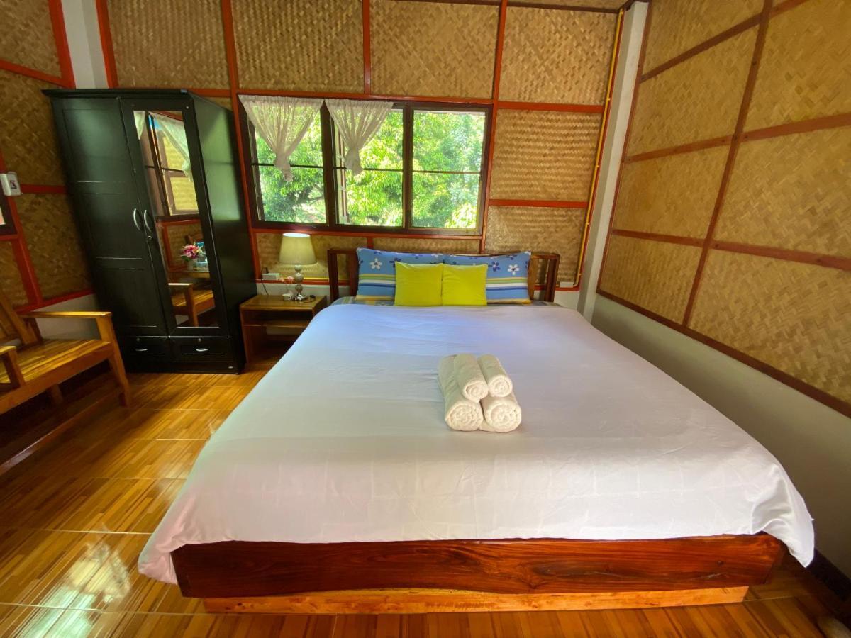 Yayee Homestay Ban Huai Maenam Noi Eksteriør bilde