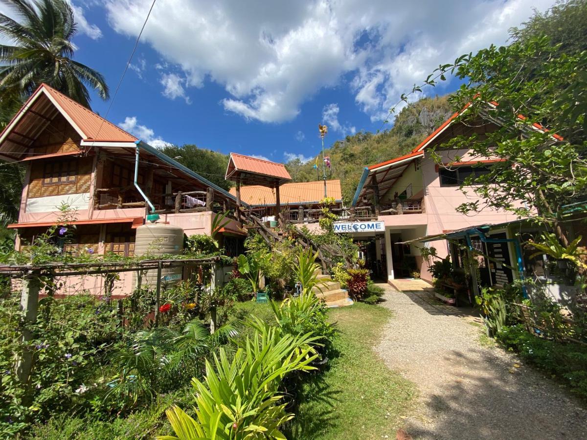 Yayee Homestay Ban Huai Maenam Noi Eksteriør bilde